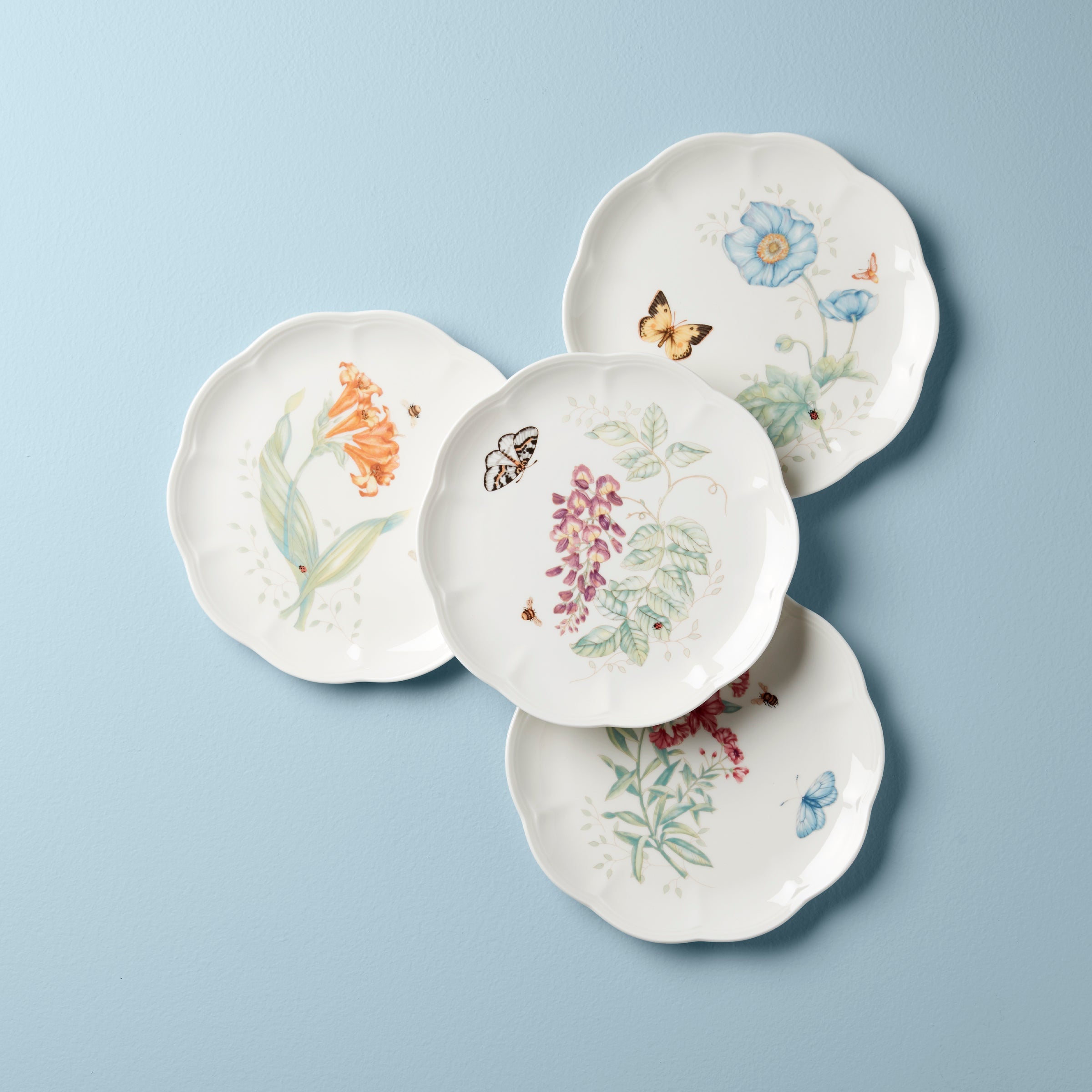 Matte White Floral Accent Decorative Plate