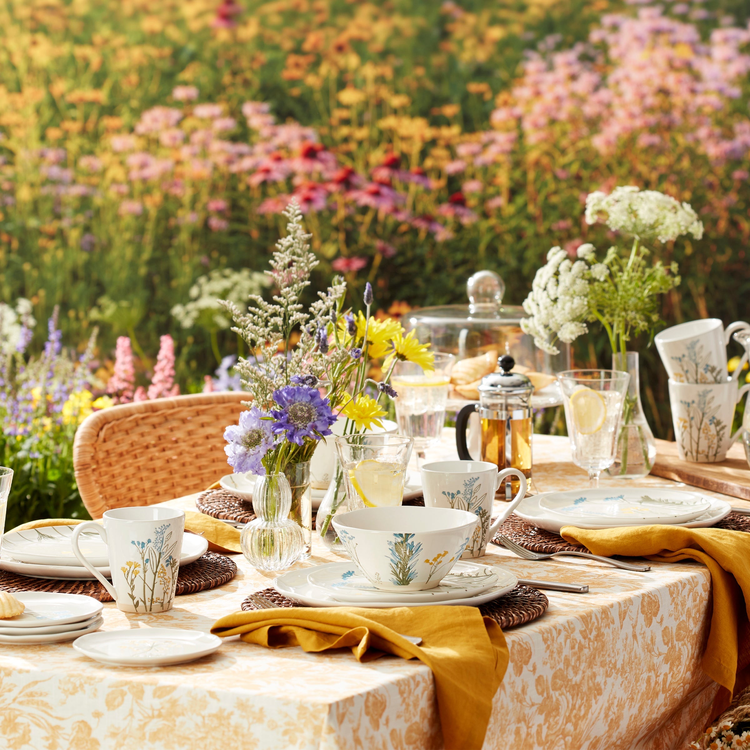 Floral Stoneware Dinnerware Set, 16-Piece - Image 5