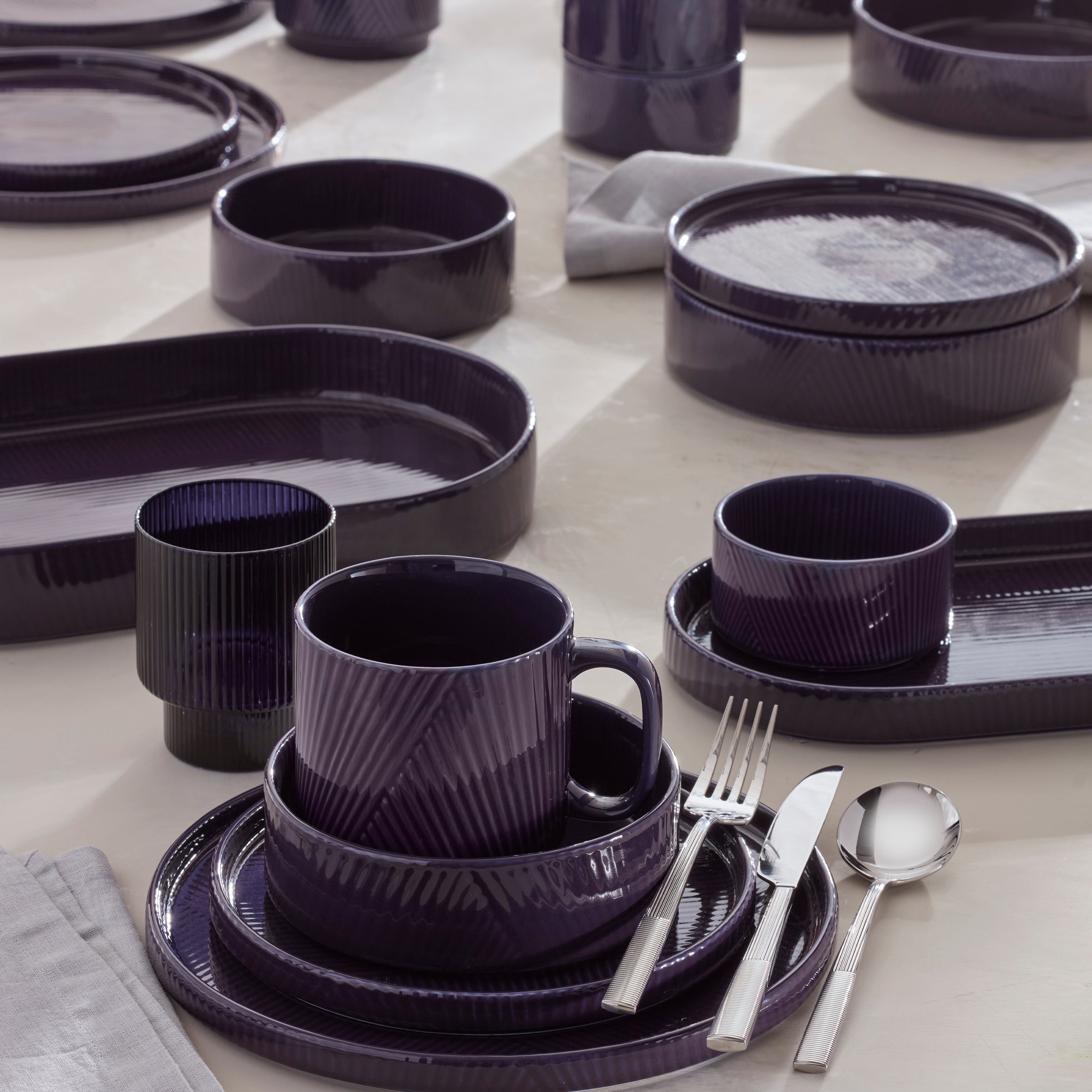 Nightshade Textured Porcelain Dinnerware Set, 12-Piece - Image 2