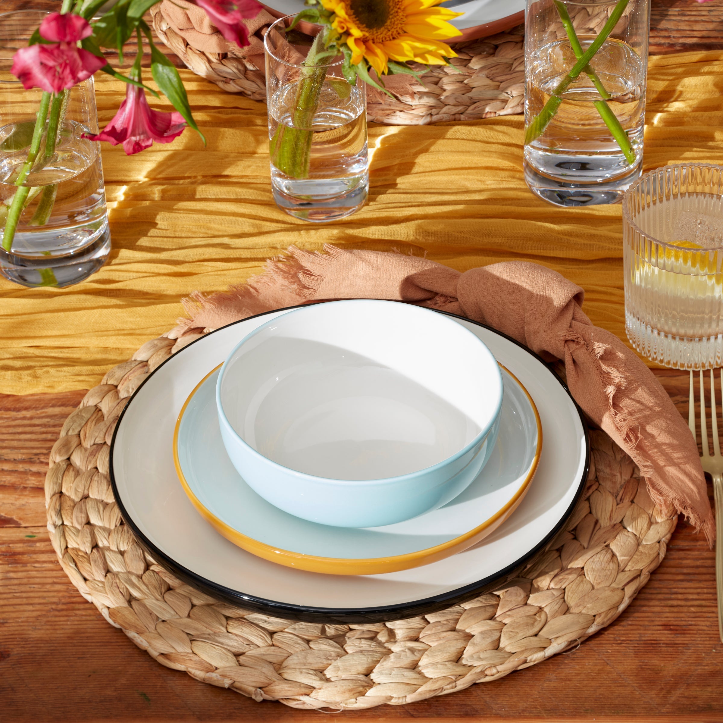 Sunbaked Ombre Porcelain Dinnerware Set, 12-Piece - Image 8