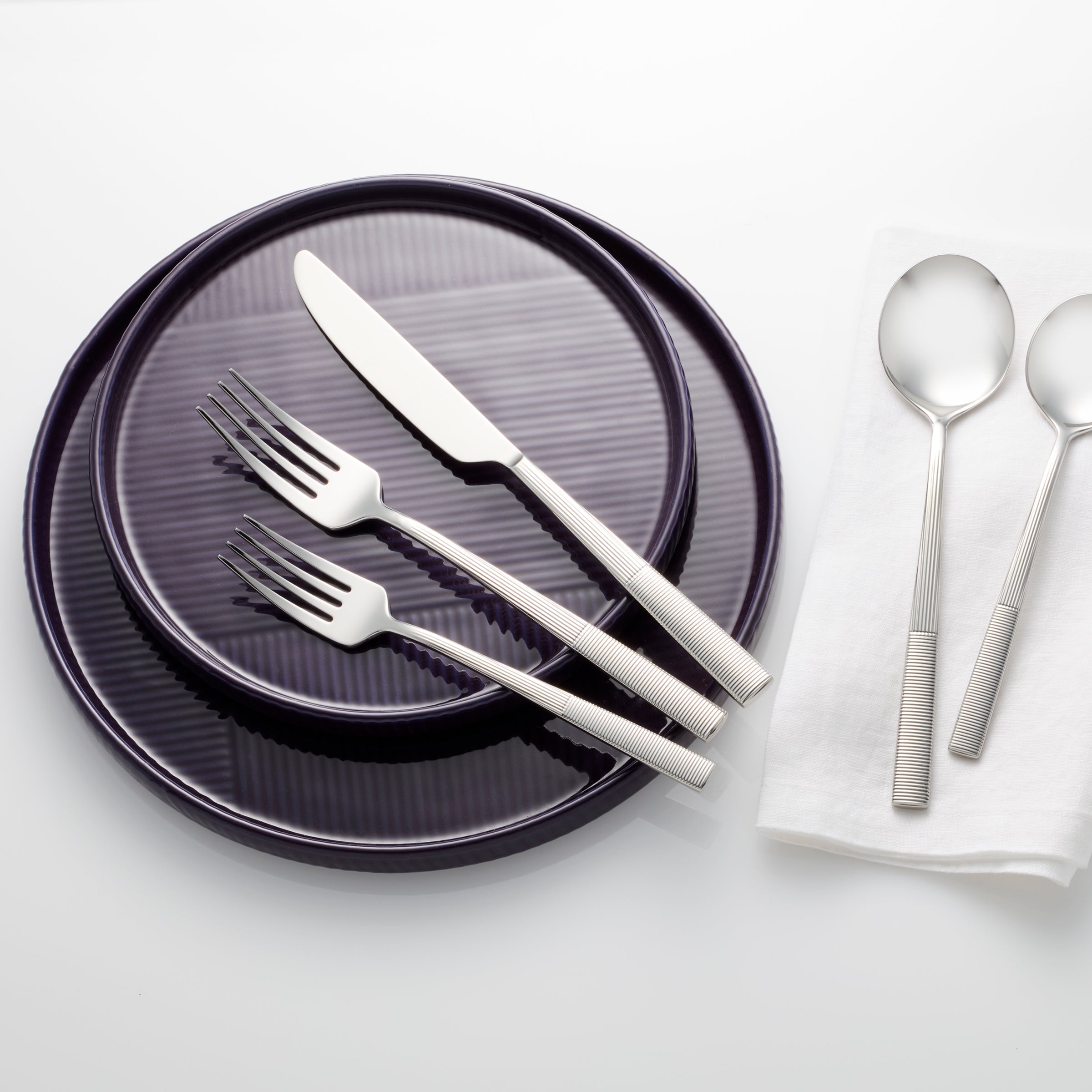 Nightshade Textured Porcelain Dinnerware Set, 12-Piece - Image 3
